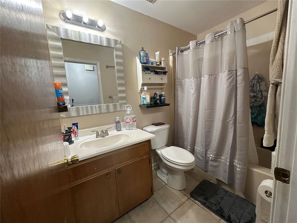 For Sale: $299,900 (3 beds, 2 baths, 1969 Square Feet)