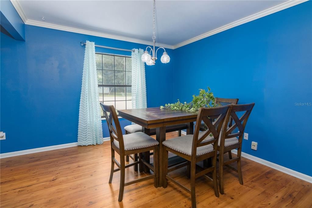 For Sale: $299,900 (3 beds, 2 baths, 1969 Square Feet)