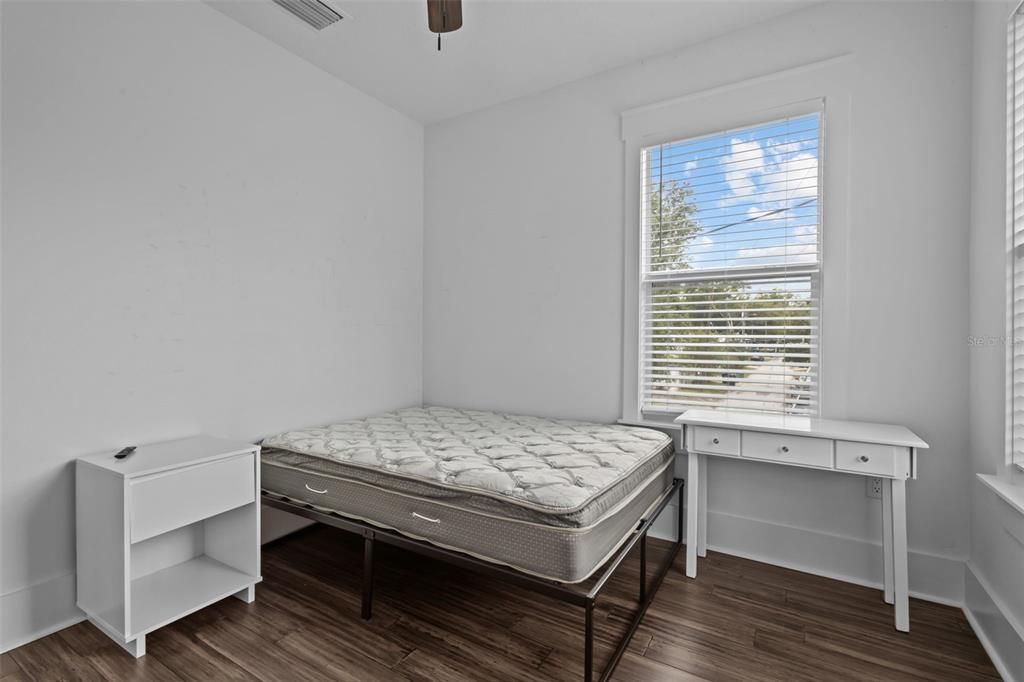 For Sale: $725,000 (3 beds, 2 baths, 1750 Square Feet)