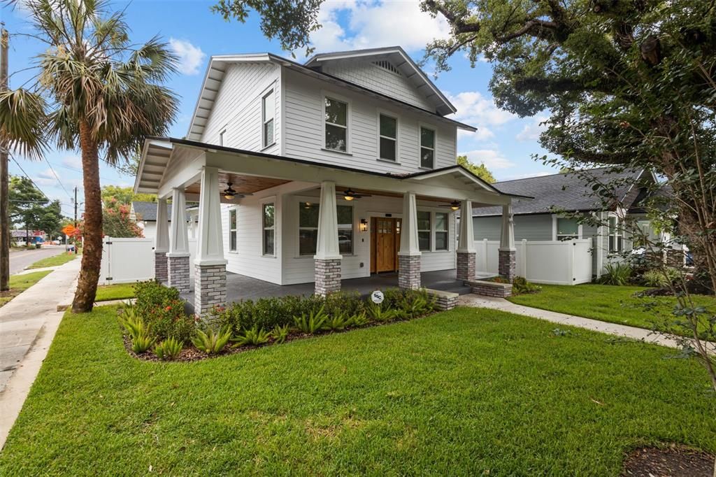 For Sale: $725,000 (3 beds, 2 baths, 1750 Square Feet)