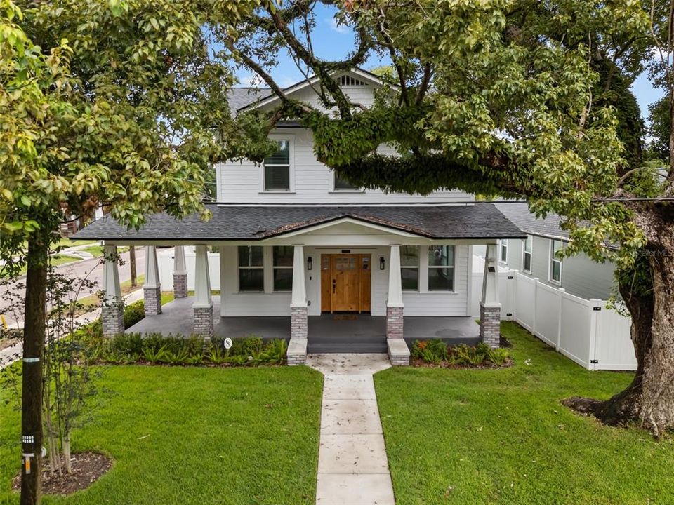 For Sale: $725,000 (3 beds, 2 baths, 1750 Square Feet)