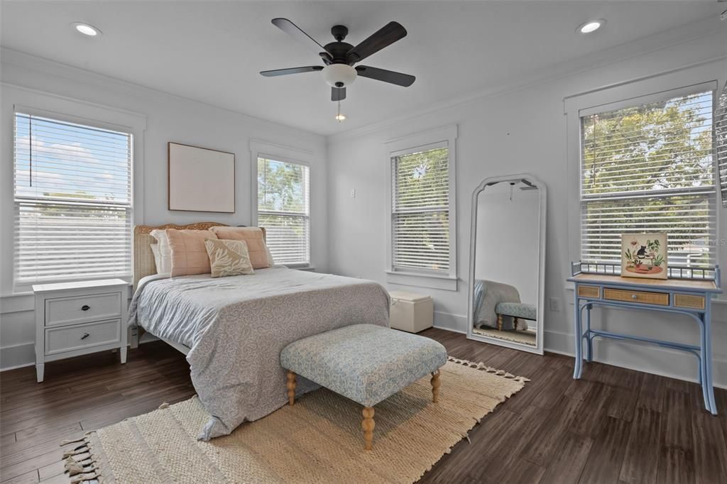 For Sale: $725,000 (3 beds, 2 baths, 1750 Square Feet)