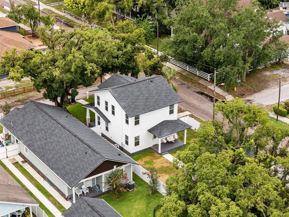 For Sale: $725,000 (3 beds, 2 baths, 1750 Square Feet)