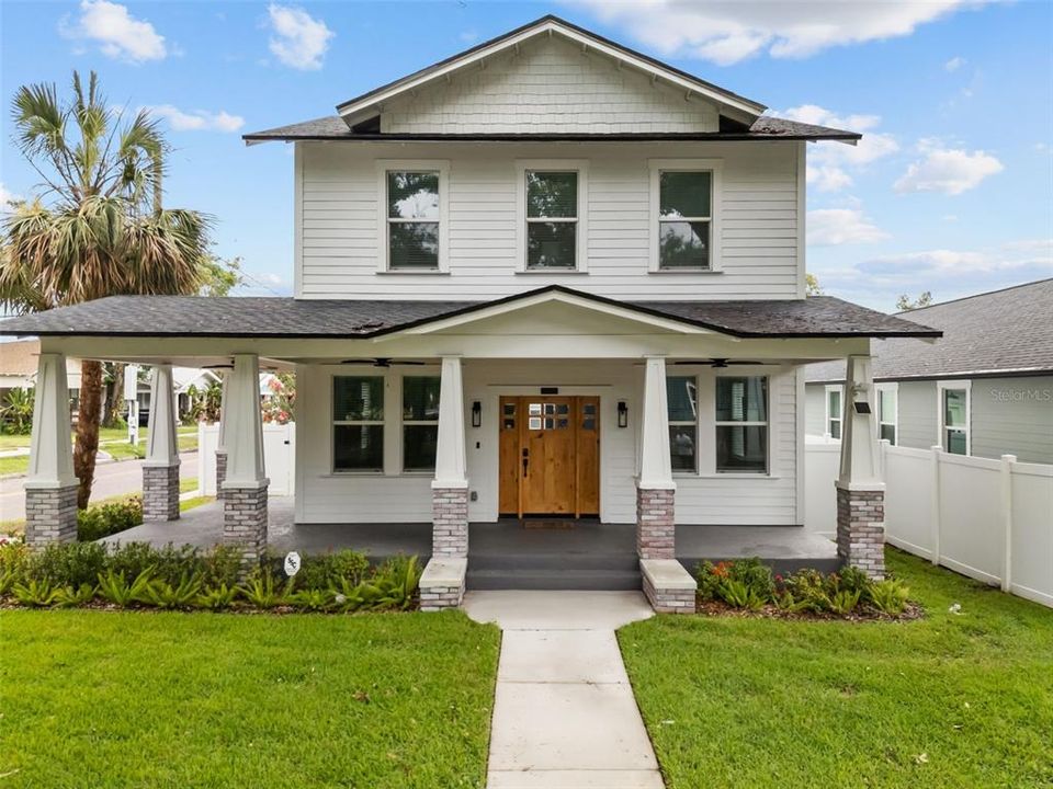 For Sale: $725,000 (3 beds, 2 baths, 1750 Square Feet)