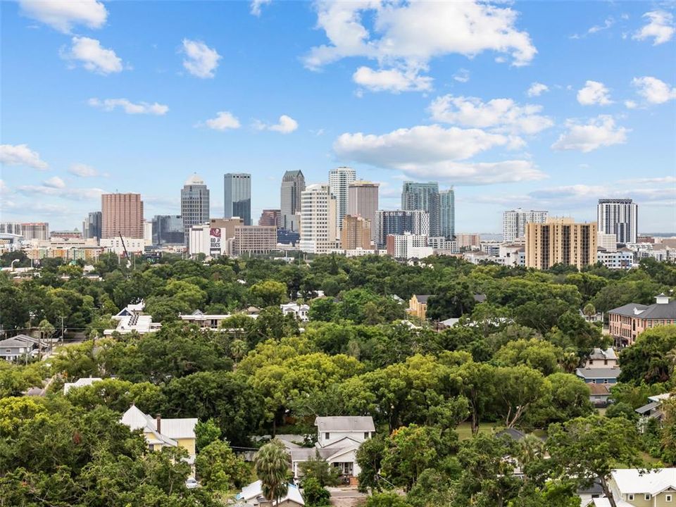 For Sale: $725,000 (3 beds, 2 baths, 1750 Square Feet)