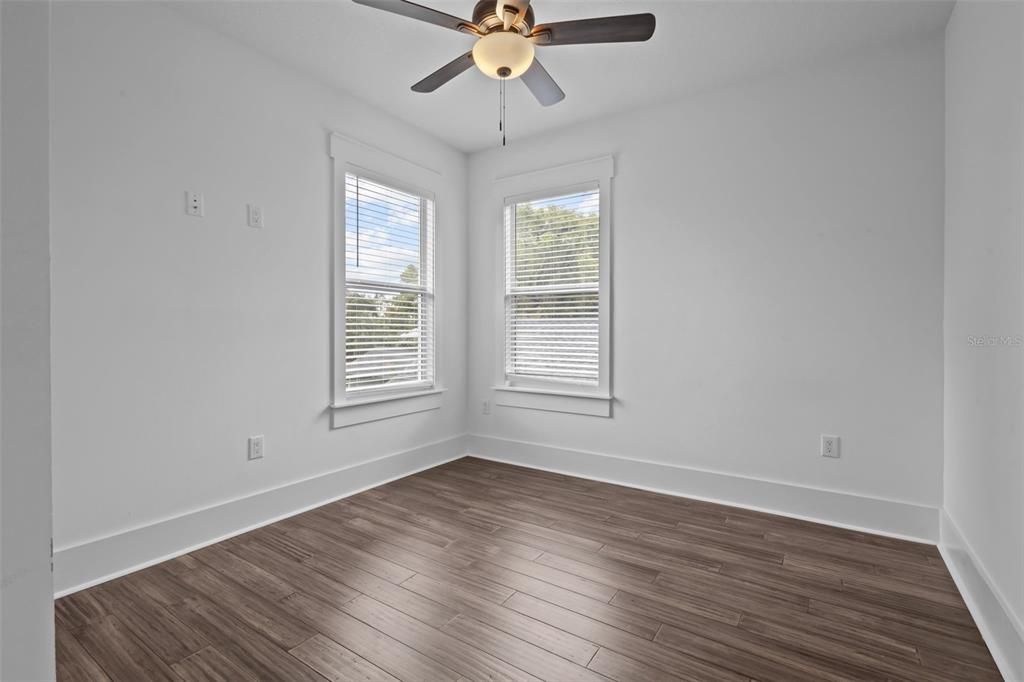 For Sale: $725,000 (3 beds, 2 baths, 1750 Square Feet)