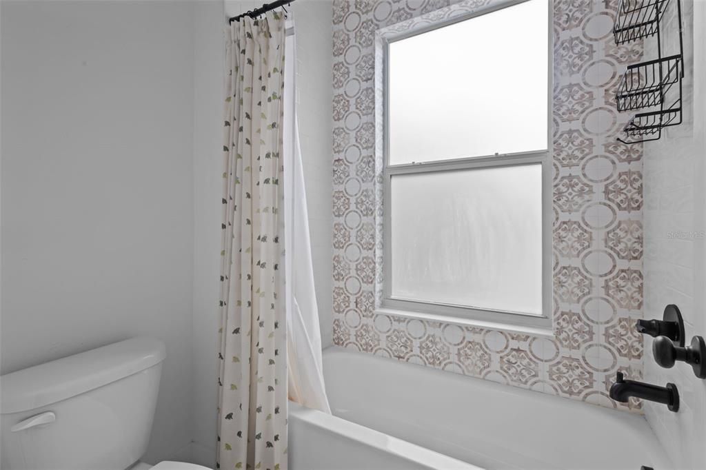 For Sale: $725,000 (3 beds, 2 baths, 1750 Square Feet)