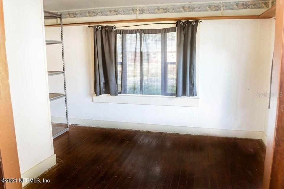 На продажу: $144,900 (3 спален, 1 ванн, 1199 Квадратных фут)