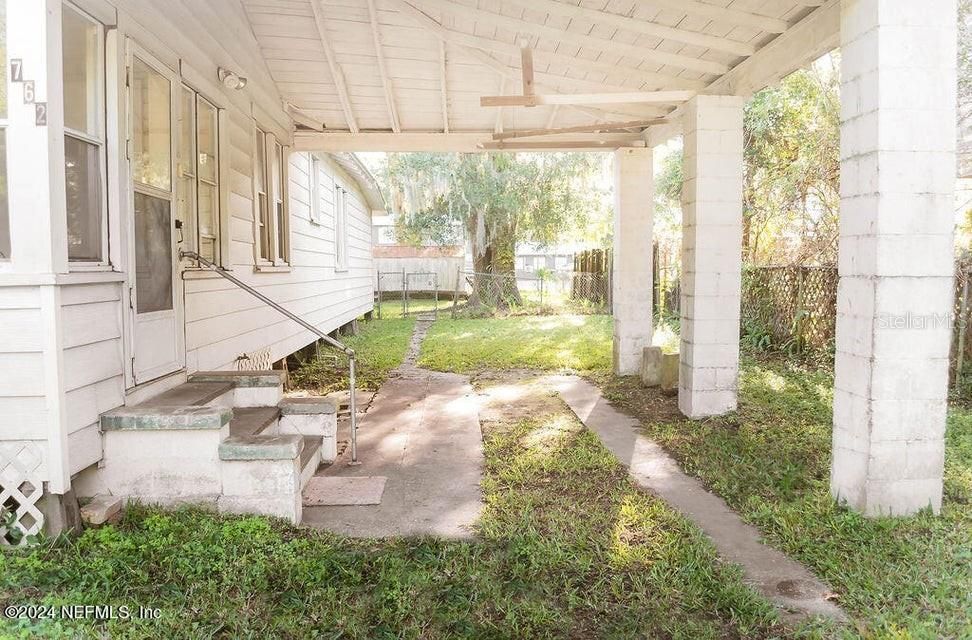 На продажу: $144,900 (3 спален, 1 ванн, 1199 Квадратных фут)