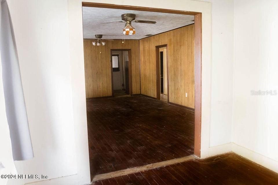 На продажу: $144,900 (3 спален, 1 ванн, 1199 Квадратных фут)