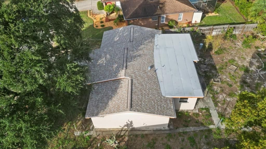 Под контрактом: $205,000 (3 спален, 2 ванн, 936 Квадратных фут)