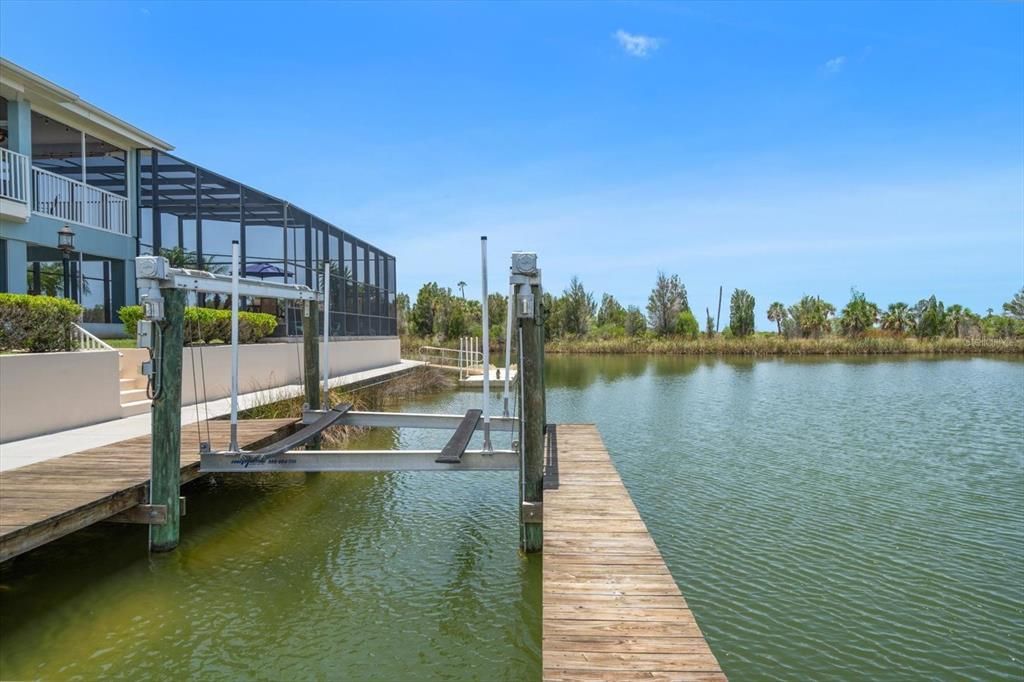 For Sale: $1,330,000 (3 beds, 2 baths, 3548 Square Feet)