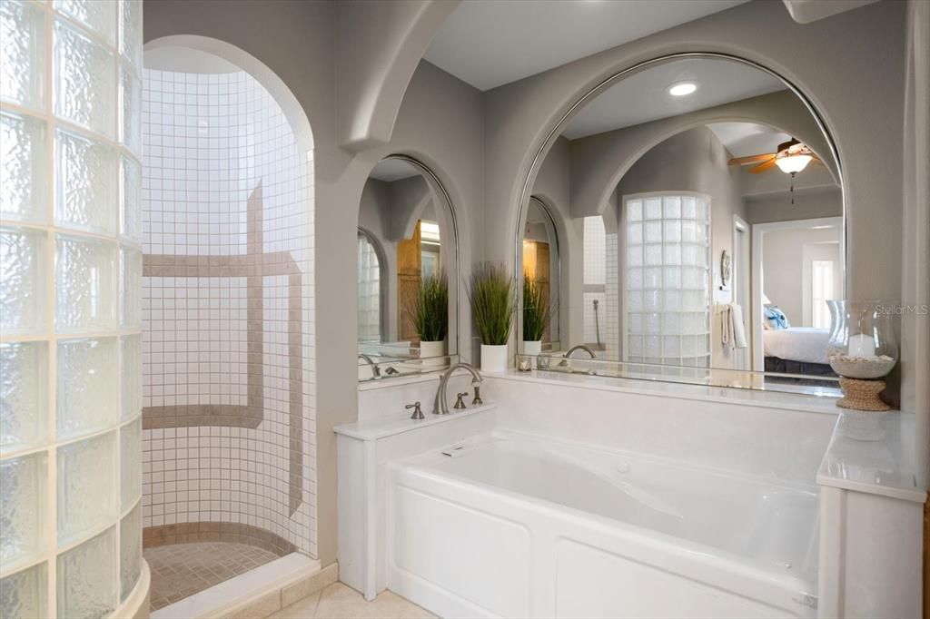 For Sale: $1,330,000 (3 beds, 2 baths, 3548 Square Feet)