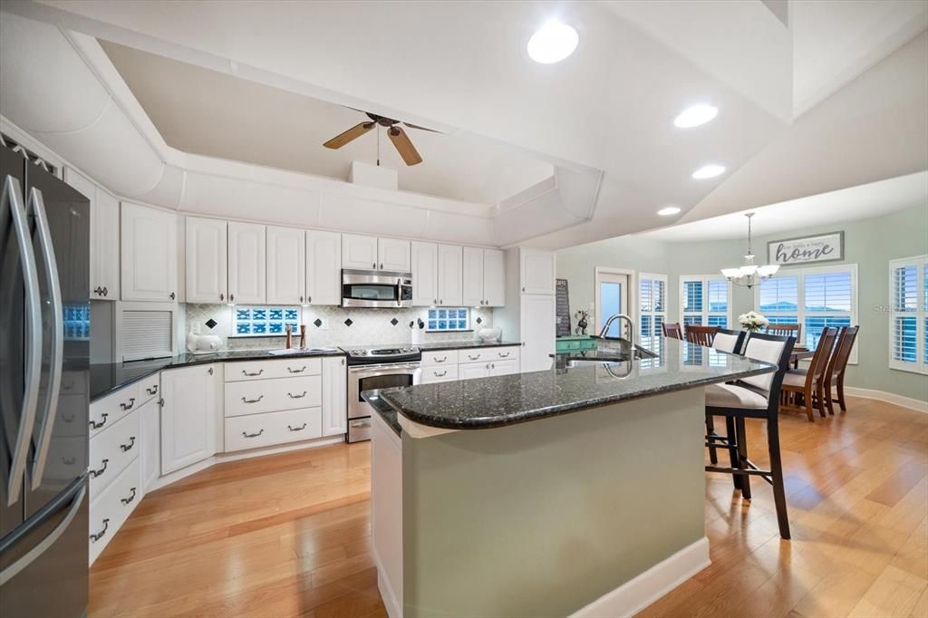 For Sale: $1,330,000 (3 beds, 2 baths, 3548 Square Feet)