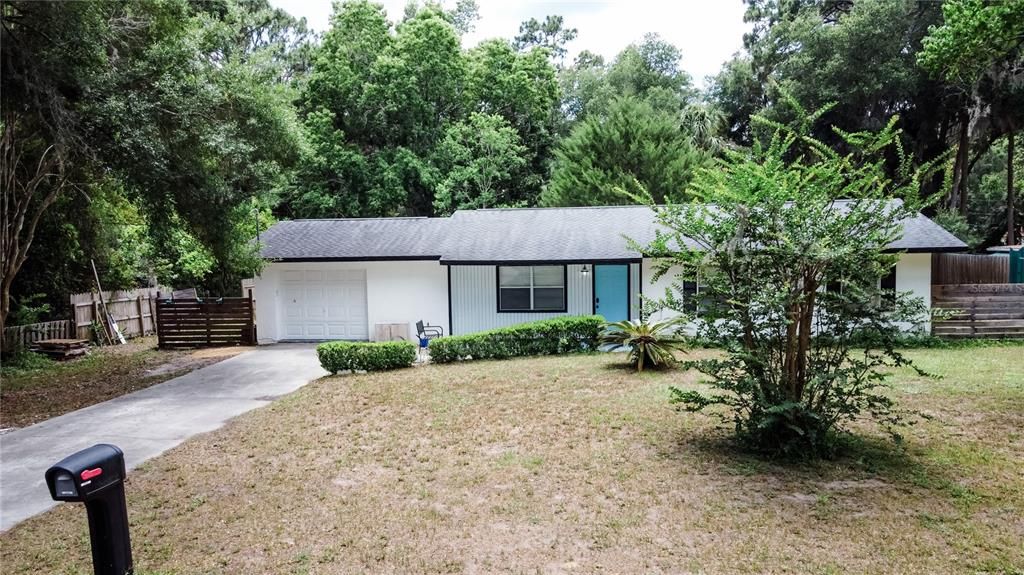 For Sale: $225,000 (3 beds, 2 baths, 1114 Square Feet)