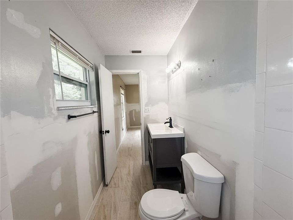 For Sale: $225,000 (3 beds, 2 baths, 1114 Square Feet)