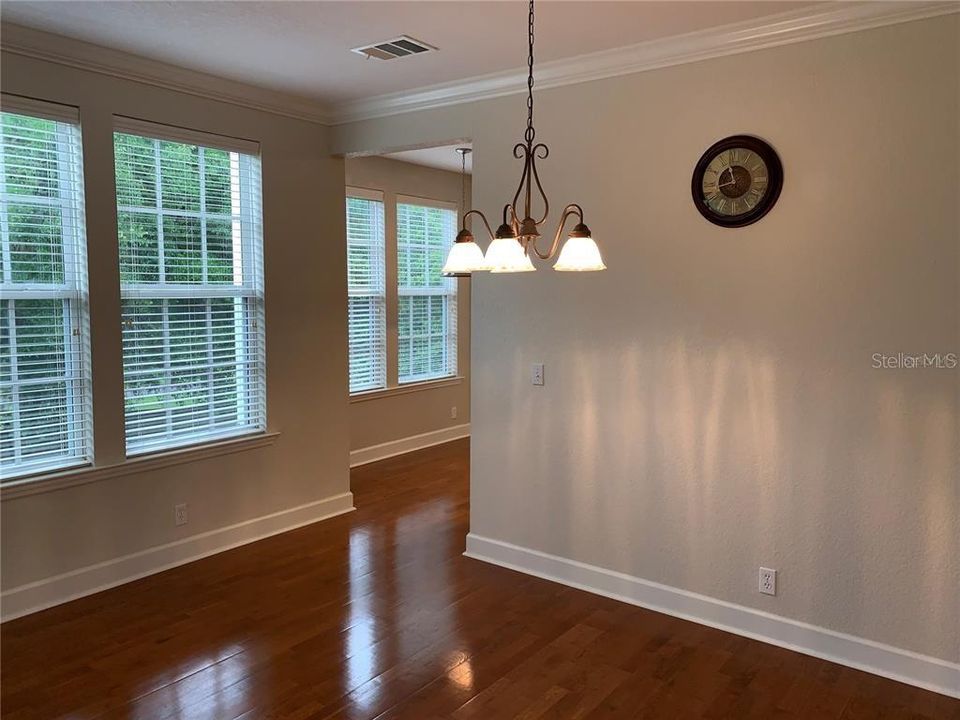 出租: $2,600 (3 贝兹, 2 浴室, 1449 平方英尺)