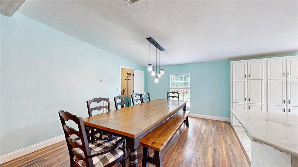 For Sale: $420,000 (4 beds, 2 baths, 1860 Square Feet)