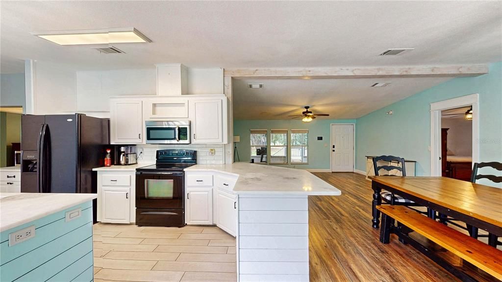 For Sale: $420,000 (4 beds, 2 baths, 1860 Square Feet)