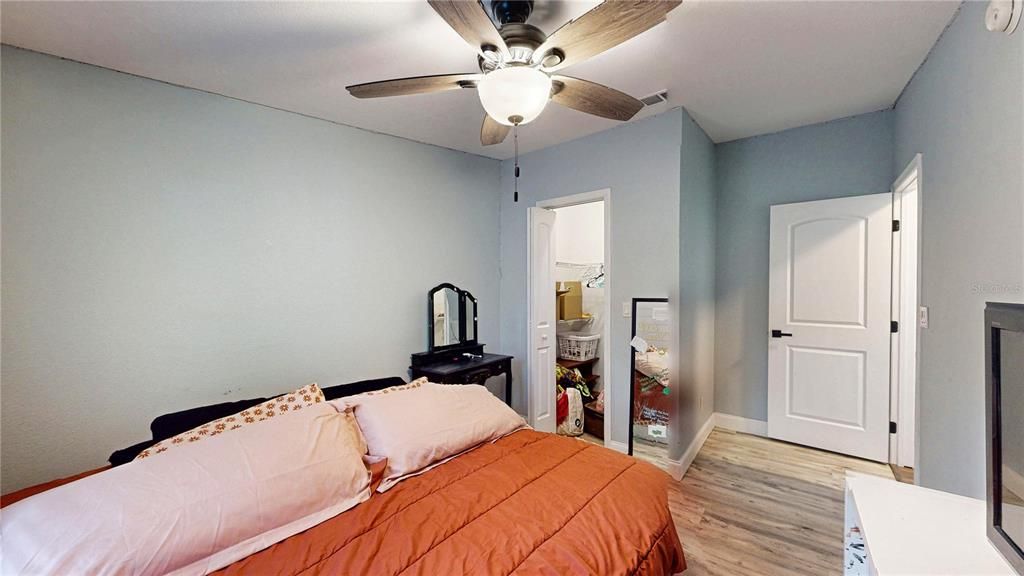 For Sale: $420,000 (4 beds, 2 baths, 1860 Square Feet)