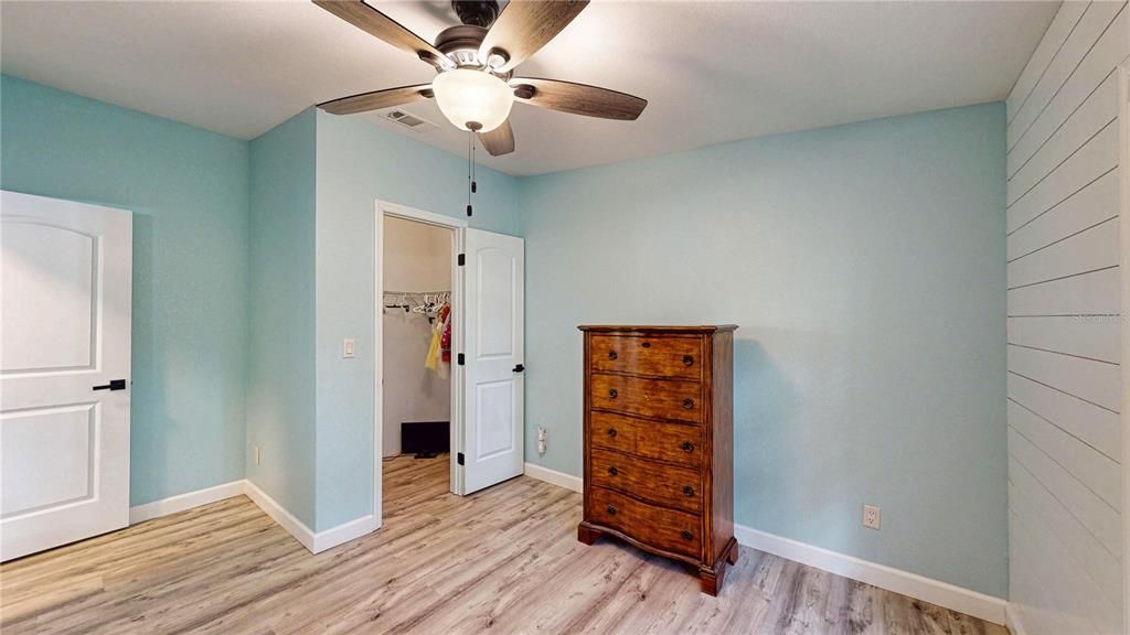 For Sale: $420,000 (4 beds, 2 baths, 1860 Square Feet)