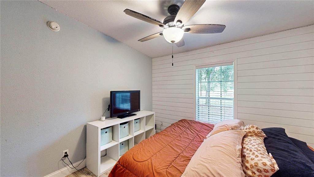 For Sale: $420,000 (4 beds, 2 baths, 1860 Square Feet)