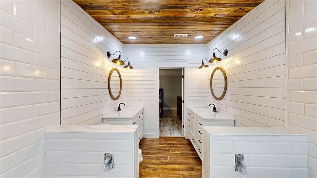 For Sale: $420,000 (4 beds, 2 baths, 1860 Square Feet)