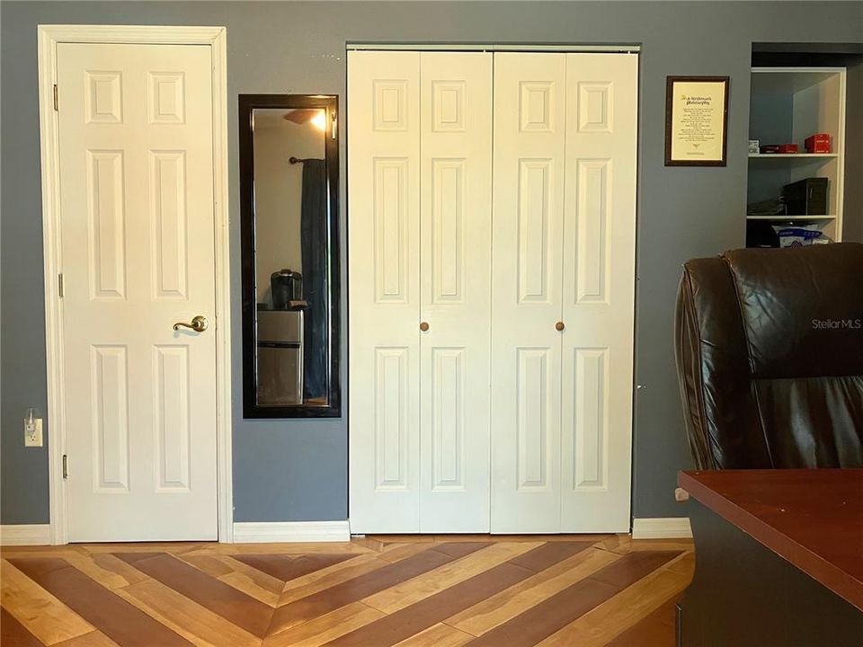 待售: $395,000 (3 贝兹, 3 浴室, 2357 平方英尺)