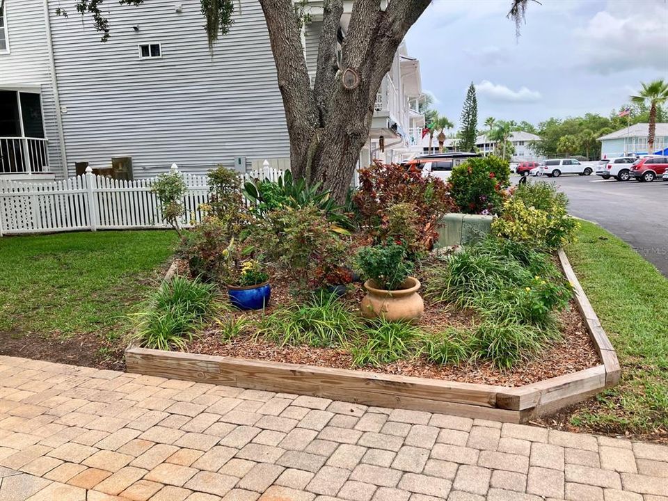 待售: $395,000 (3 贝兹, 3 浴室, 2357 平方英尺)