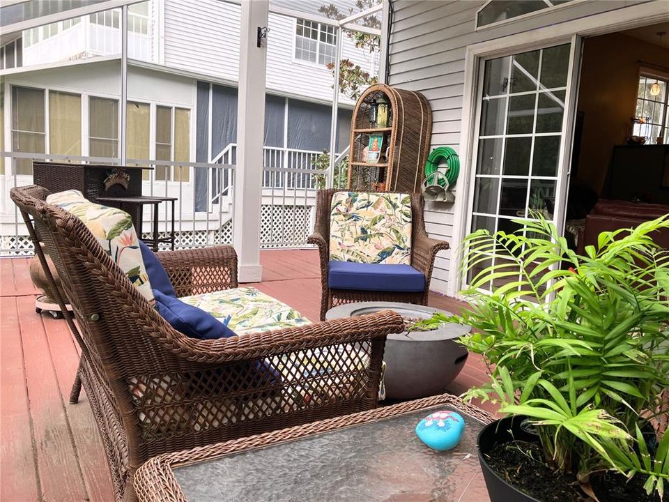 待售: $395,000 (3 贝兹, 3 浴室, 2357 平方英尺)