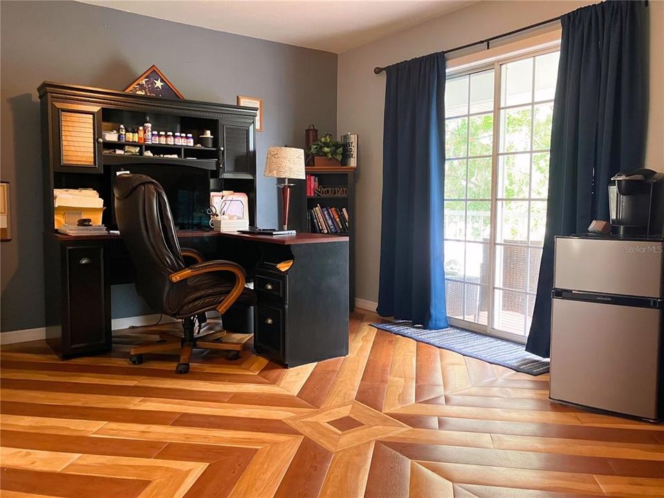 待售: $395,000 (3 贝兹, 3 浴室, 2357 平方英尺)