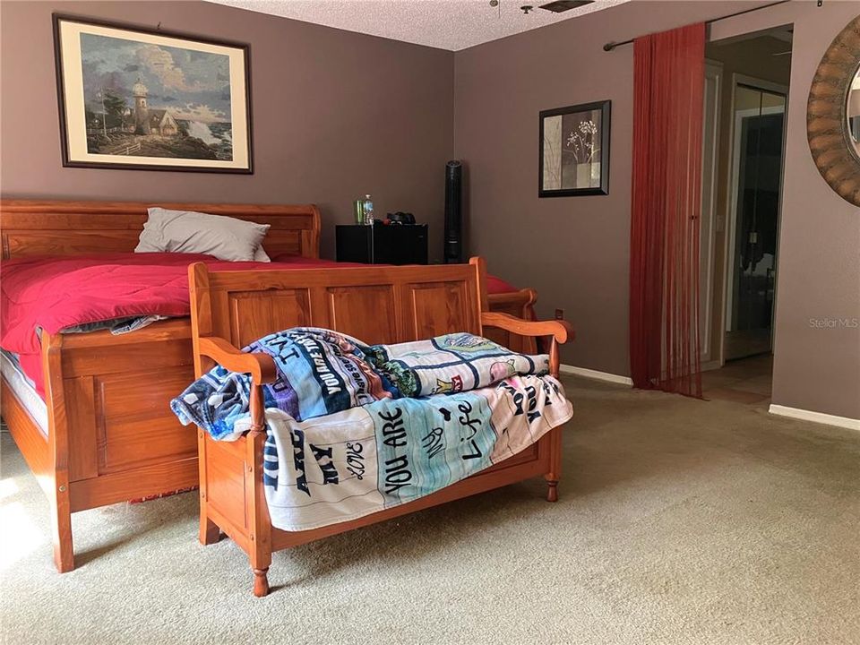 待售: $395,000 (3 贝兹, 3 浴室, 2357 平方英尺)