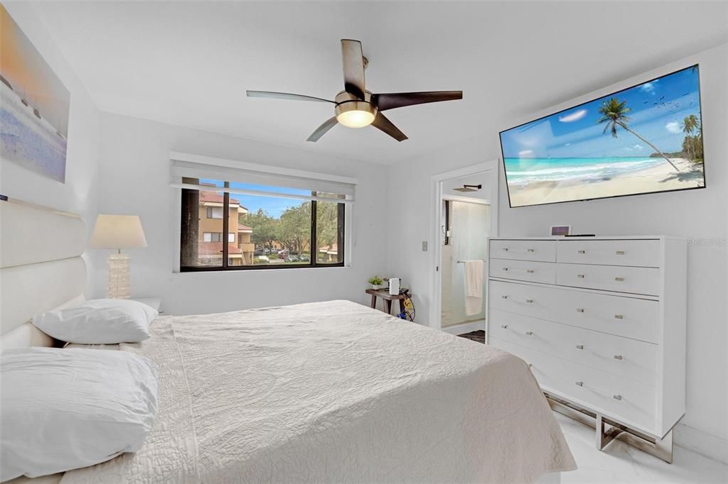 En Venta: $294,750 (2 camas, 1 baños, 850 Pies cuadrados)