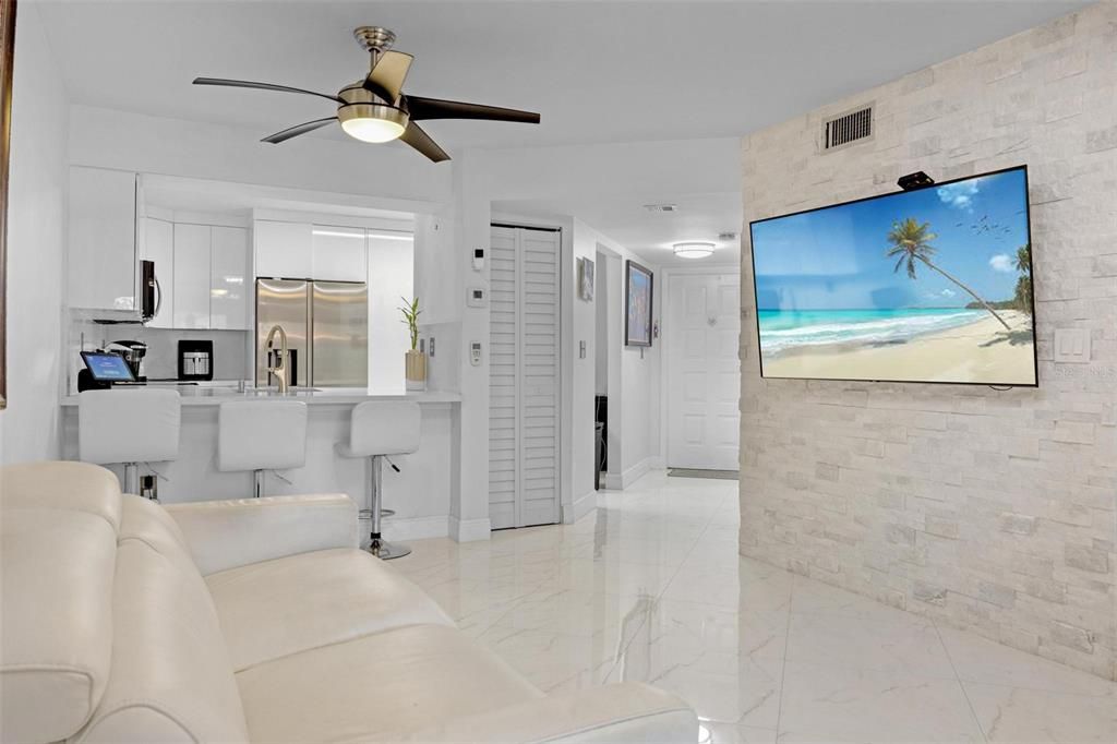 En Venta: $294,750 (2 camas, 1 baños, 850 Pies cuadrados)