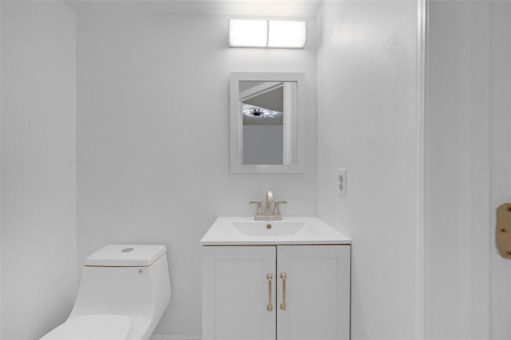 En Venta: $294,750 (2 camas, 1 baños, 850 Pies cuadrados)