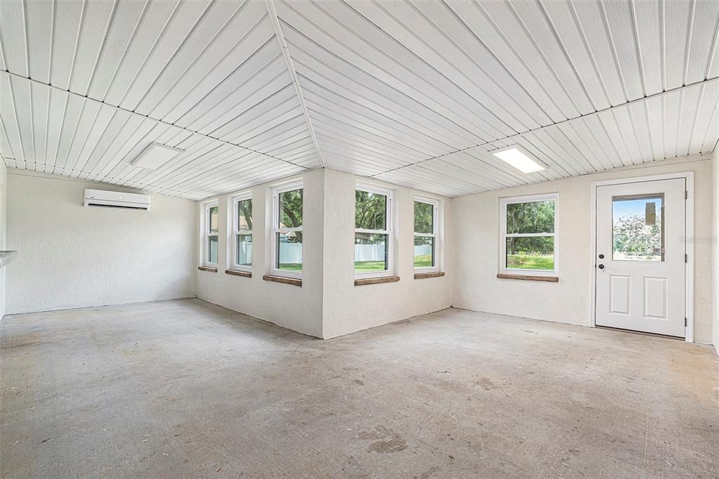 Под контрактом: $510,000 (3 спален, 2 ванн, 1756 Квадратных фут)