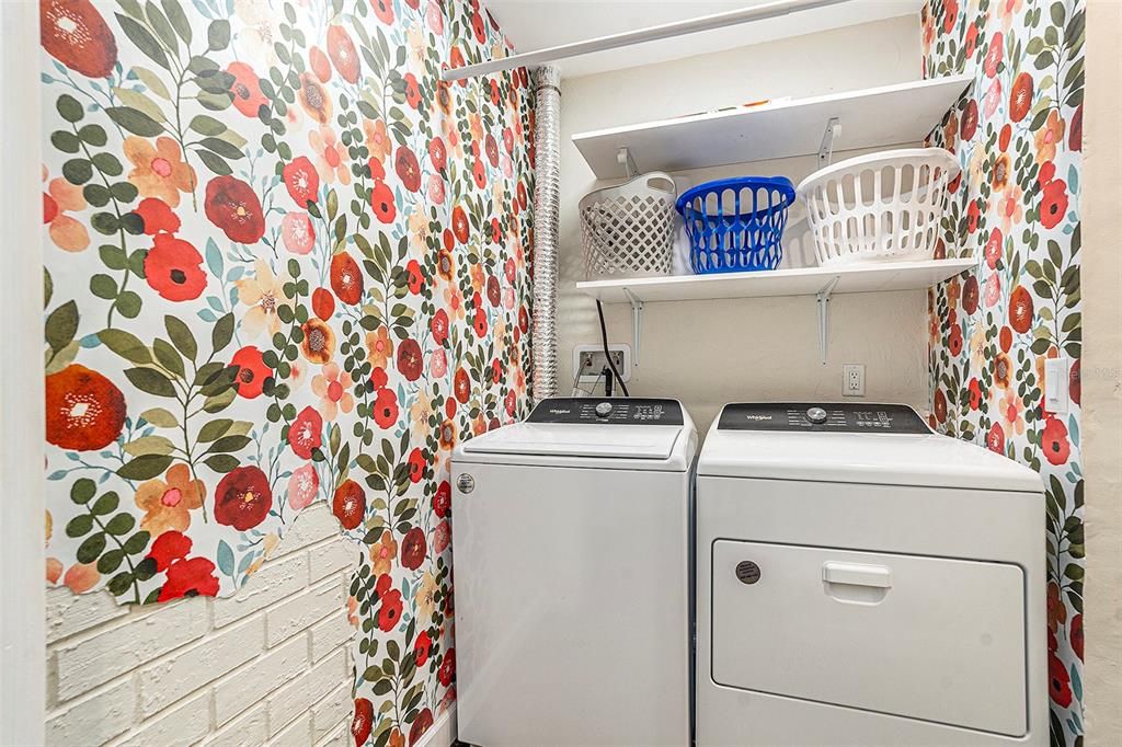 Под контрактом: $510,000 (3 спален, 2 ванн, 1756 Квадратных фут)