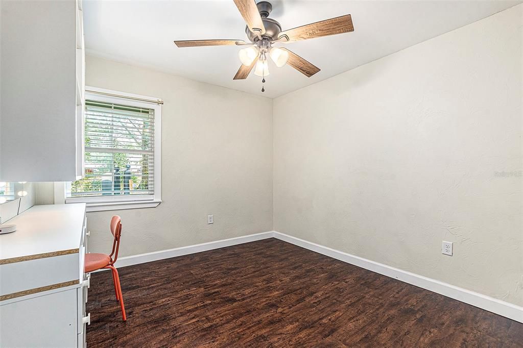 Под контрактом: $510,000 (3 спален, 2 ванн, 1756 Квадратных фут)