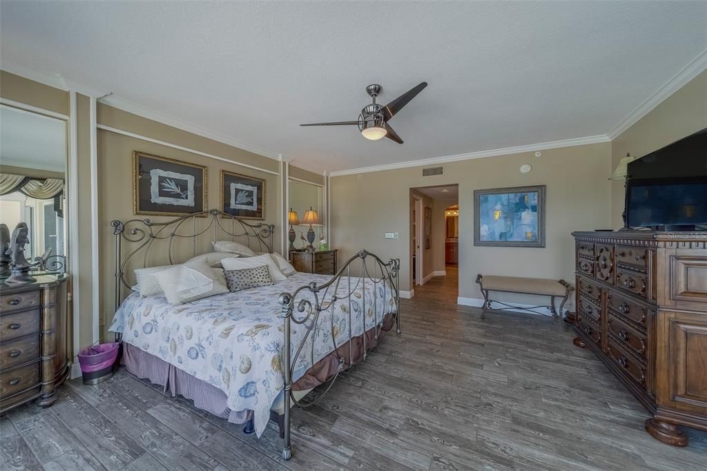 For Rent: $10,000 (3 beds, 3 baths, 2360 Square Feet)