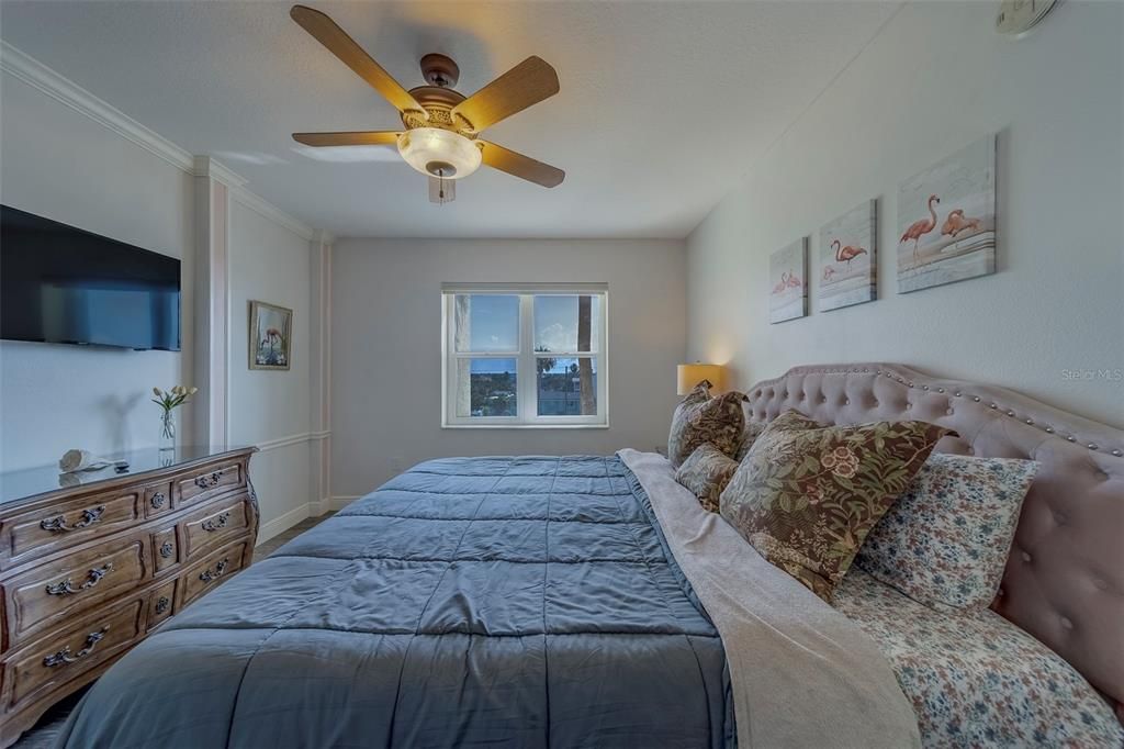 For Rent: $10,000 (3 beds, 3 baths, 2360 Square Feet)