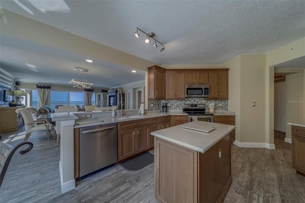 For Rent: $10,000 (3 beds, 3 baths, 2360 Square Feet)