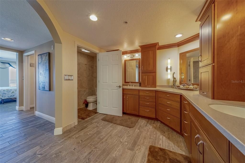 For Rent: $10,000 (3 beds, 3 baths, 2360 Square Feet)