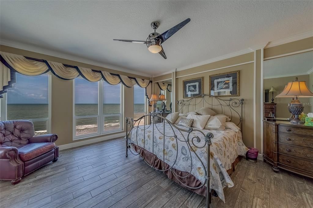 For Rent: $10,000 (3 beds, 3 baths, 2360 Square Feet)