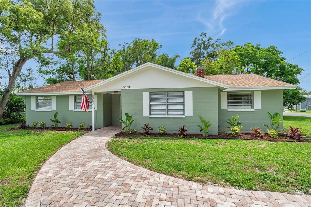 最近售出: $315,000 (4 贝兹, 2 浴室, 1584 平方英尺)