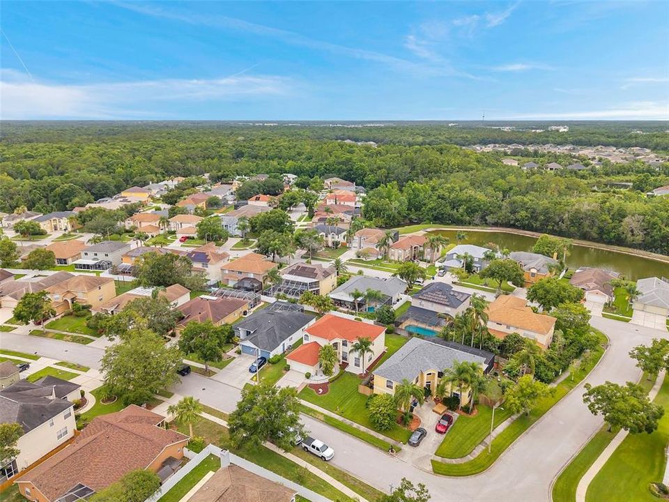 На продажу: $550,000 (5 спален, 2 ванн, 3243 Квадратных фут)