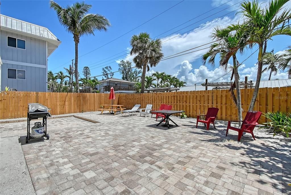 For Sale: $1,250,000 (4 beds, 0 baths, 1664 Square Feet)