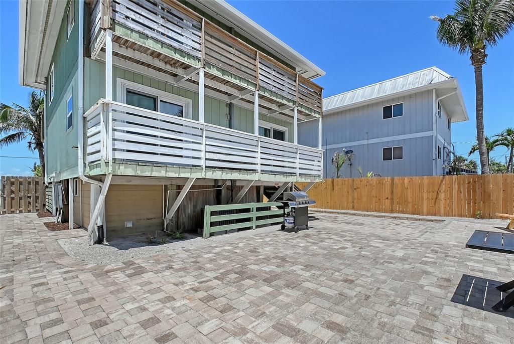 For Sale: $1,250,000 (4 beds, 0 baths, 1664 Square Feet)