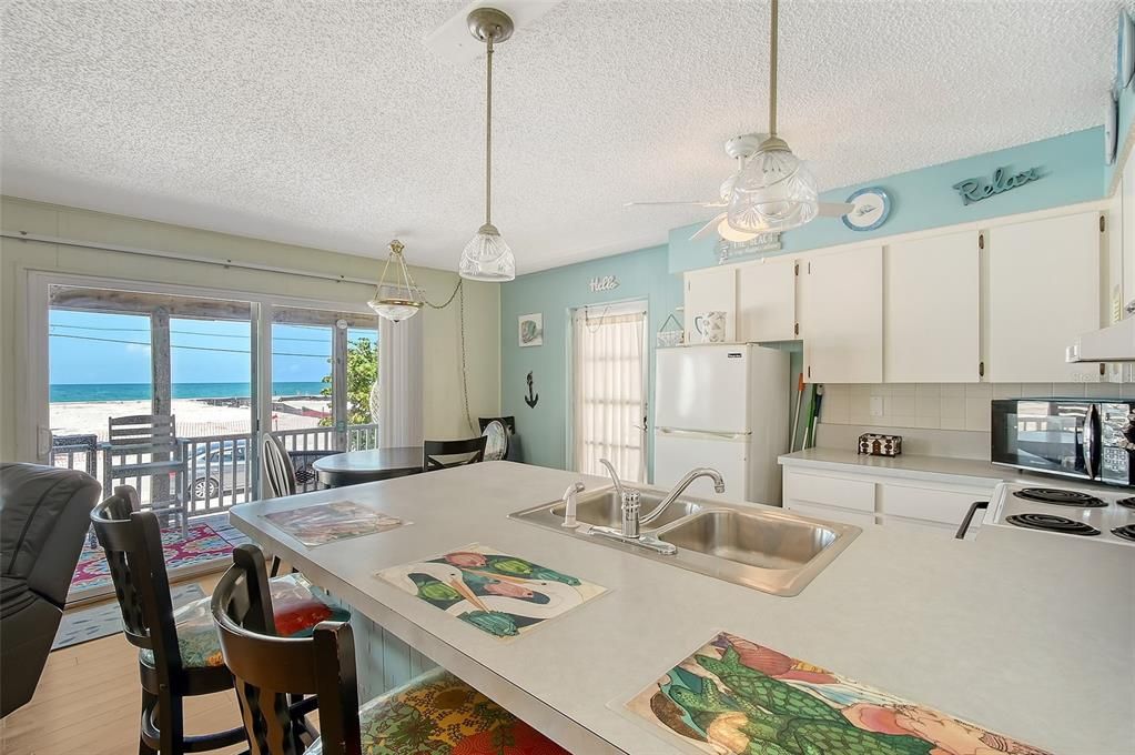 For Sale: $1,250,000 (4 beds, 0 baths, 1664 Square Feet)