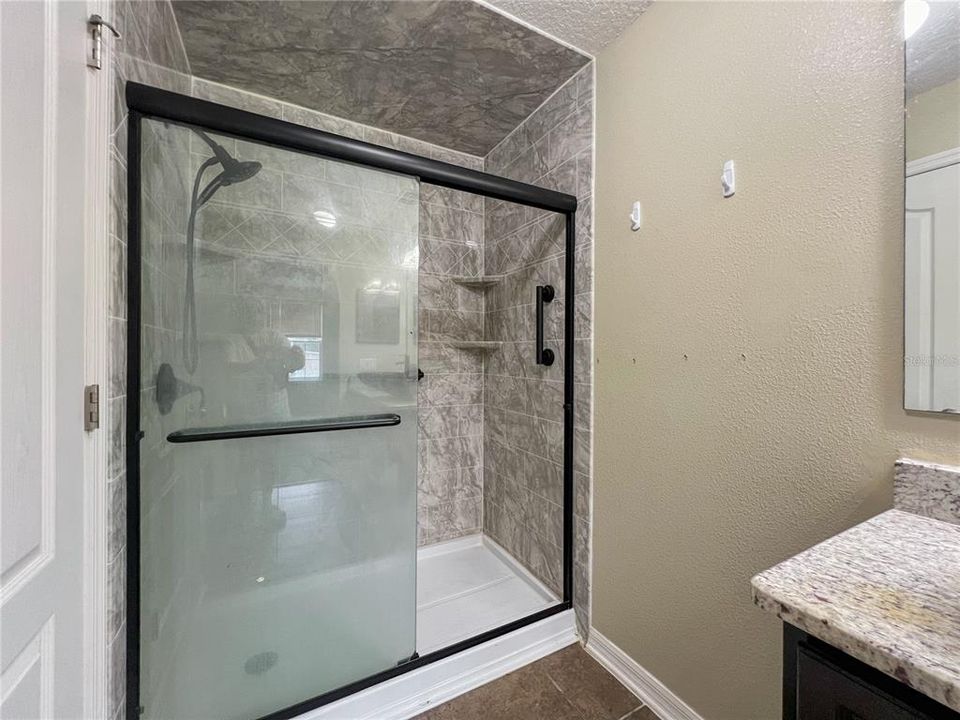 Active With Contract: $284,900 (5 beds, 3 baths, 2887 Square Feet)