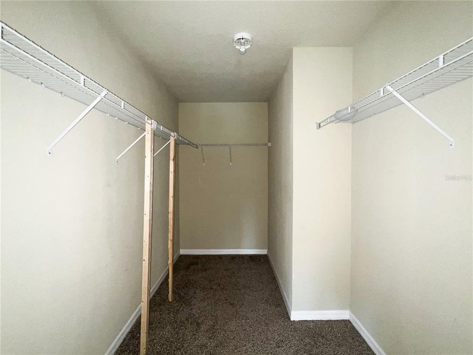 Active With Contract: $284,900 (5 beds, 3 baths, 2887 Square Feet)